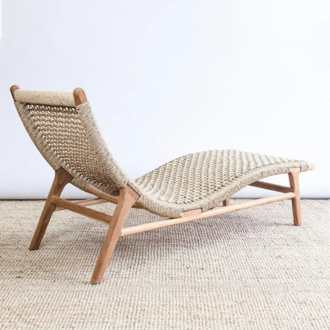 Sun Lounger Aesthetic Bangku Malas Pantai Kayu Jati Kombinasi Anyaman - Image 3 of 5