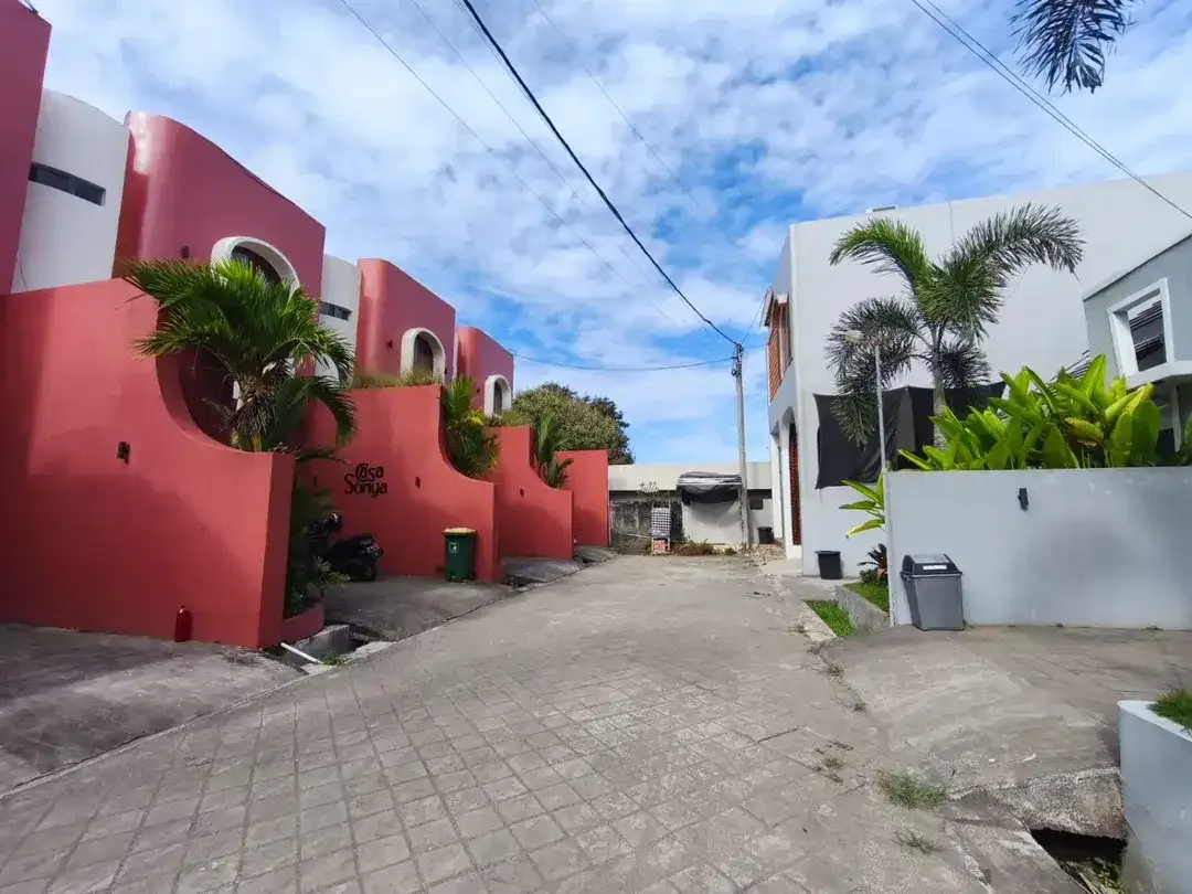 Disewakan Rumah 1 Lantai Fully Furnished One Gate System di Uluwatu-Pecatu. - Image 2 of 9
