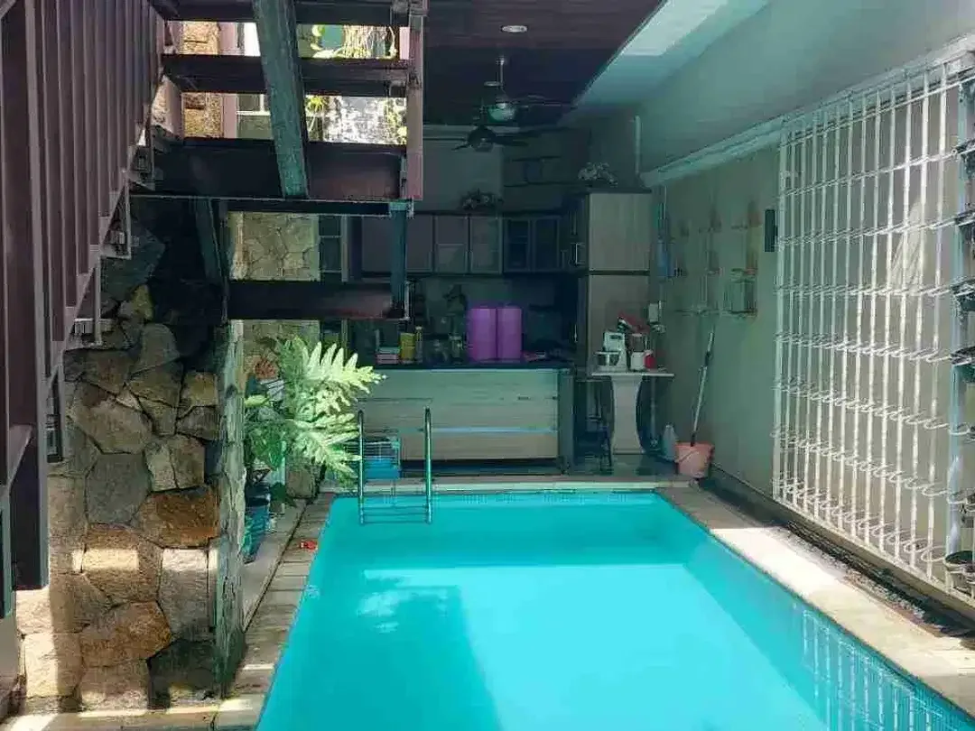 Rumah Mewah 2 Lantai Full Furnished Sentral Renon Denpasar - Image 4 of 10