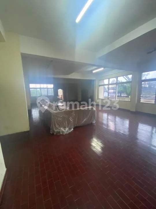 Ruko 4 Lantai Strategis Dijual di Tabanan, Sebelah Bca Gajah Mada - Image 4 of 4