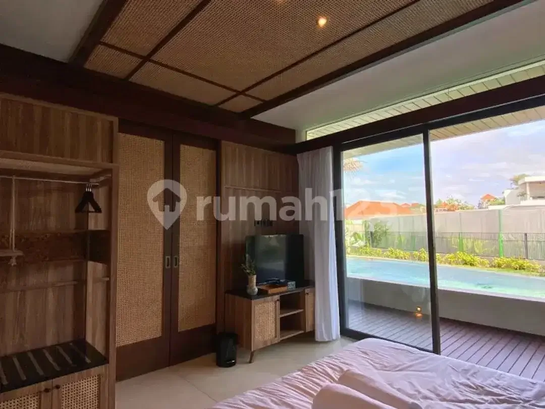 RUMAH MEWAH SEMI VILLA BARU FULL FURNIHED SHM CANGGU BALI - Image 7 of 10