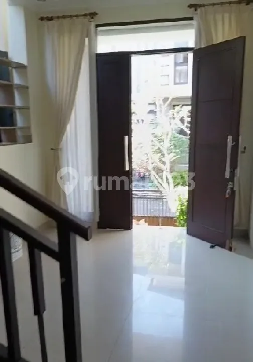 Rumah One Gated 4 Kamar di Denpasar Selatan - Image 2 of 4
