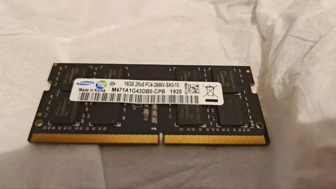 16GB RAM SODIMM 2666Mhz (PC4-21300) laptop memory - Image 1 of 3