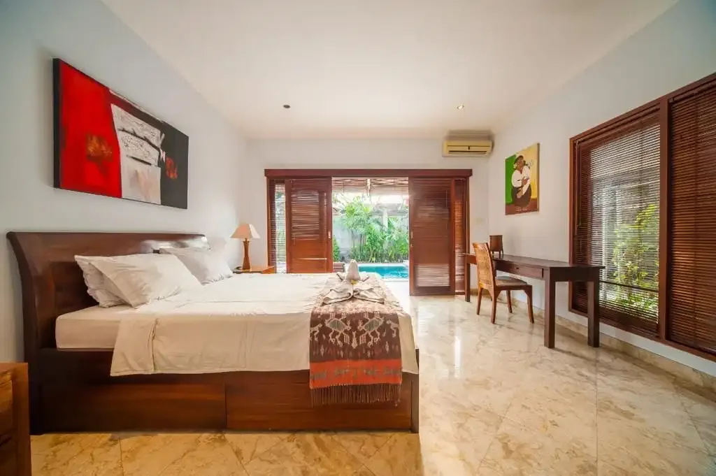 VILLA SEMINYAK JUAL CEPAT HITUNG TANAH SAJA KONDISI TERSEWA - Image 8 of 10