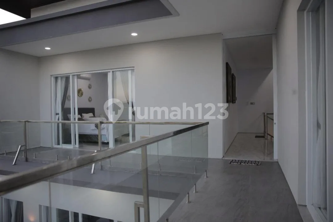 Villa Siap Huni With Pool Furnished Dekat ke Berawa Canggu - Image 4 of 4