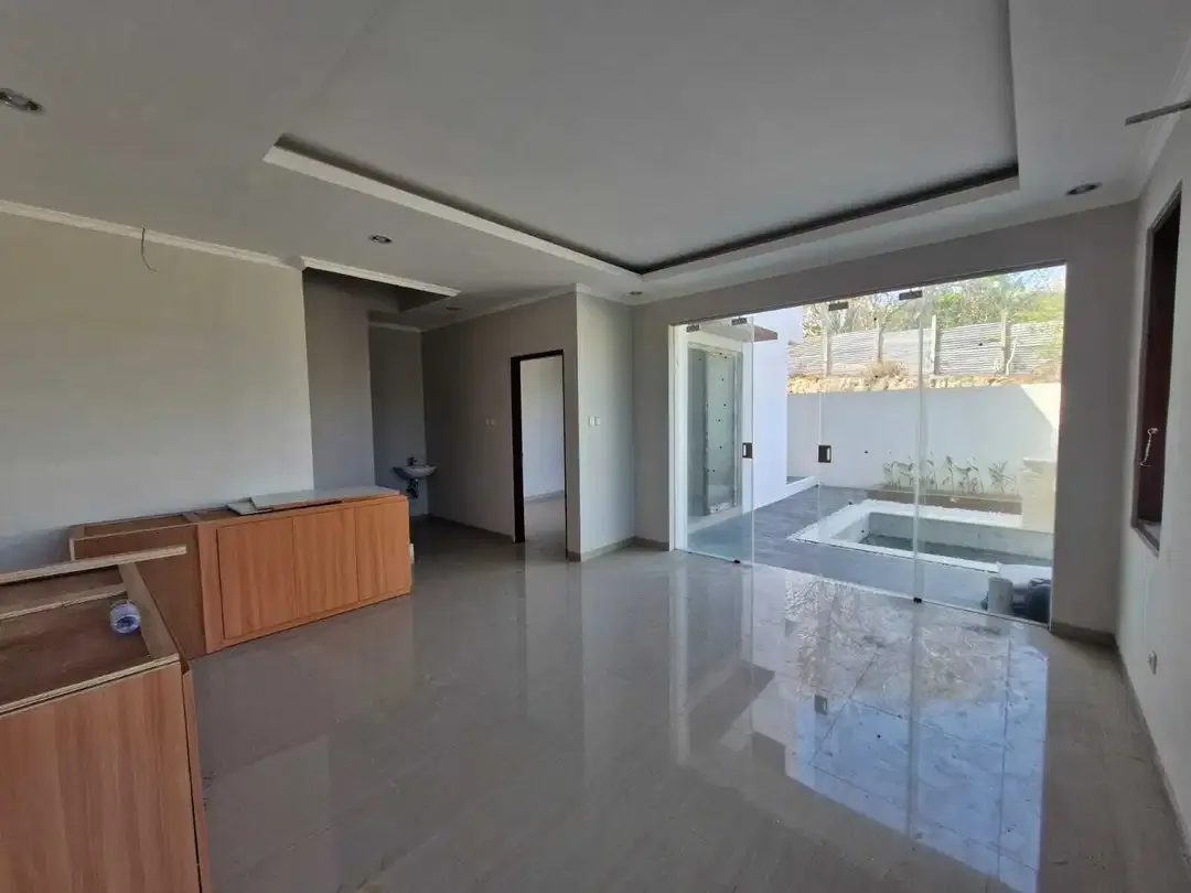 DIJUAL VILLA MODERN MURAH DALAM KOMPLEKS NUSA DUA - Image 5 of 10