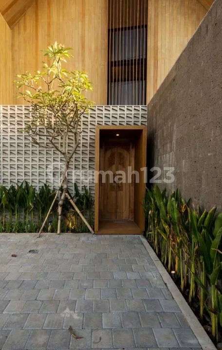 BRAND NEW 3bedrooms VILLA FOR RENT at UBUD - Image 3 of 4