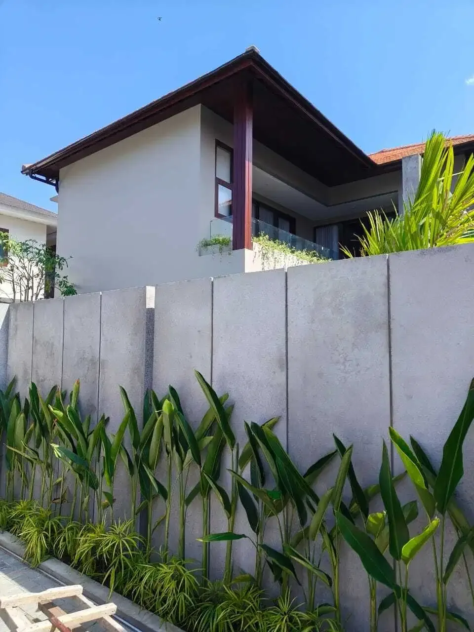 FOR RENT VILLA BARU 4 BR FURNISHED LOKASI DI PANTAI SANUR - Image 3 of 7