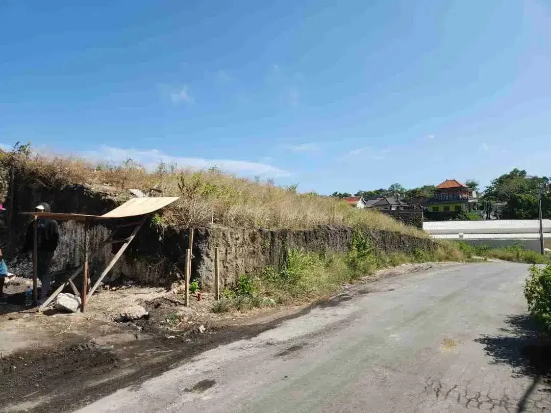 Tanah Strategis Dekat Pantai Padang Padang Uluwatu - Image 8 of 10