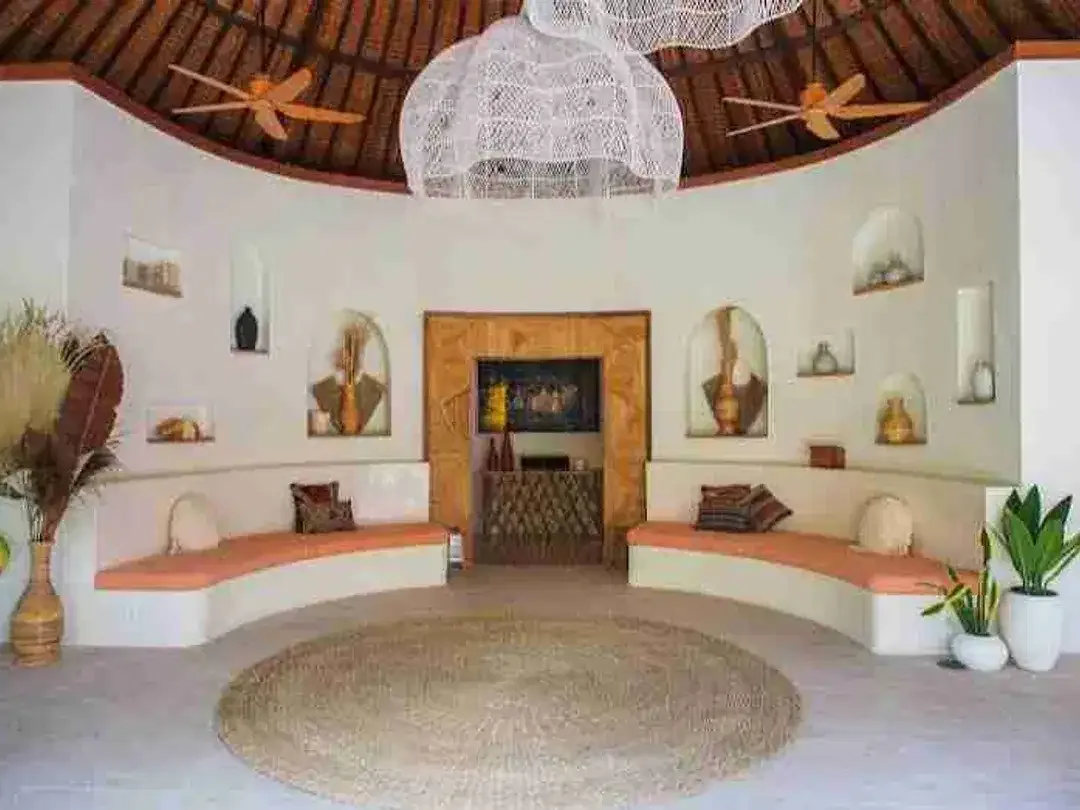 Luxury Villa Berawa Canggu, 500m Walking Distance to Beach - Image 6 of 10
