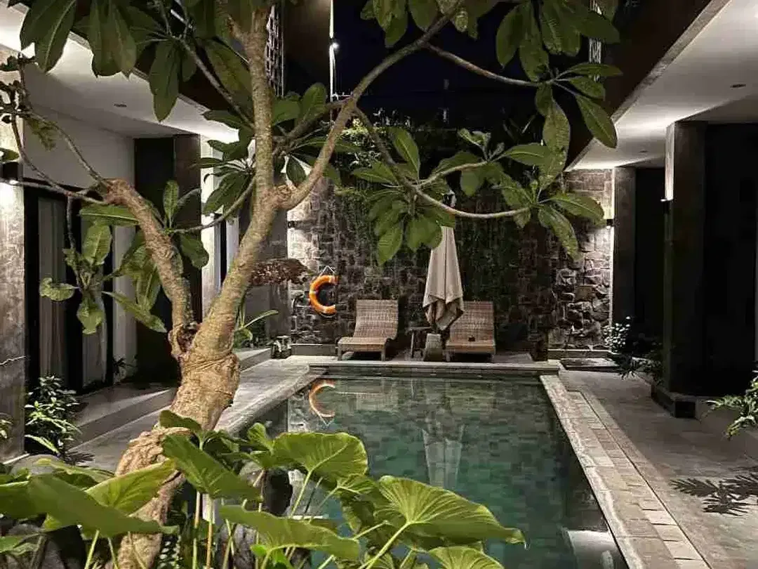 Guest House Elite 14 Kamar Dekat Canggu dan Seminyak Bali - Image 1 of 10
