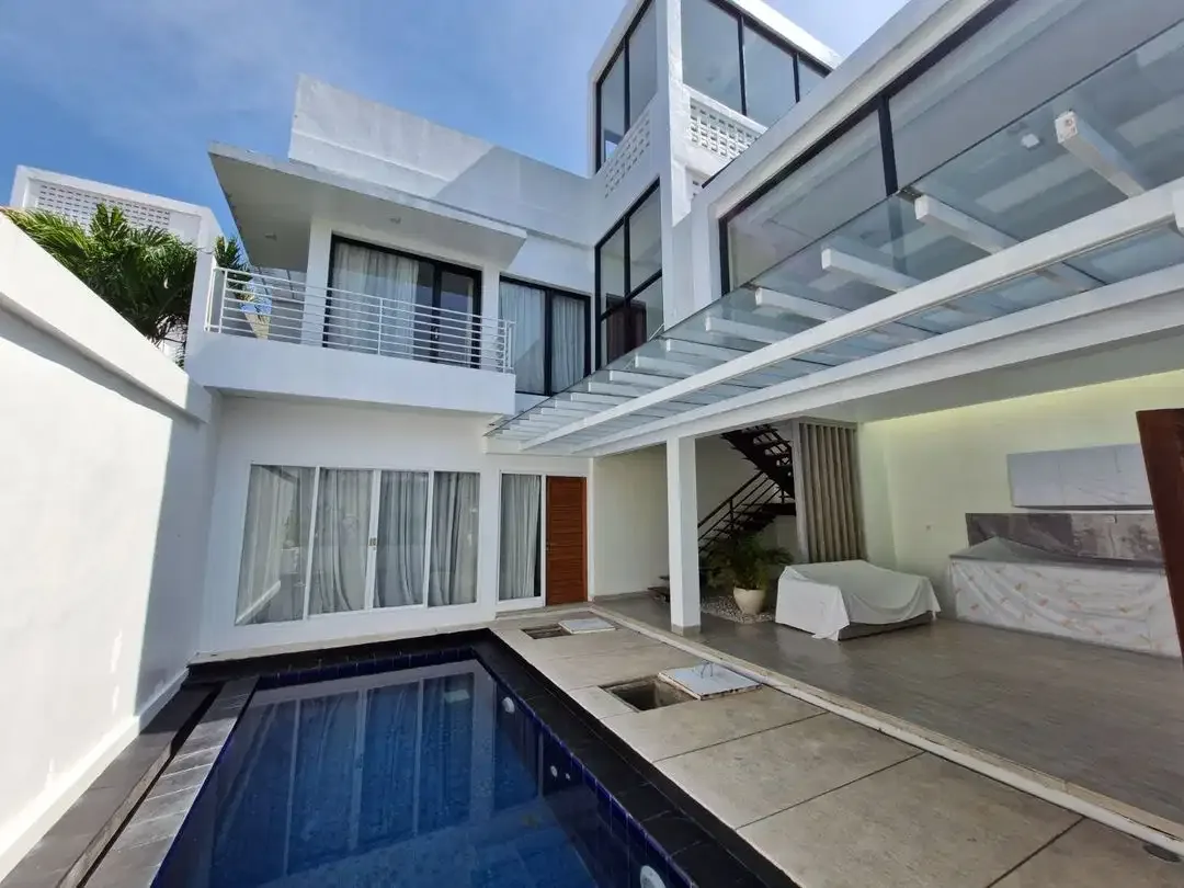 VILLA OCEAN VIEW DALAM KOMPLEKS DI NUSA DUA - Image 2 of 10
