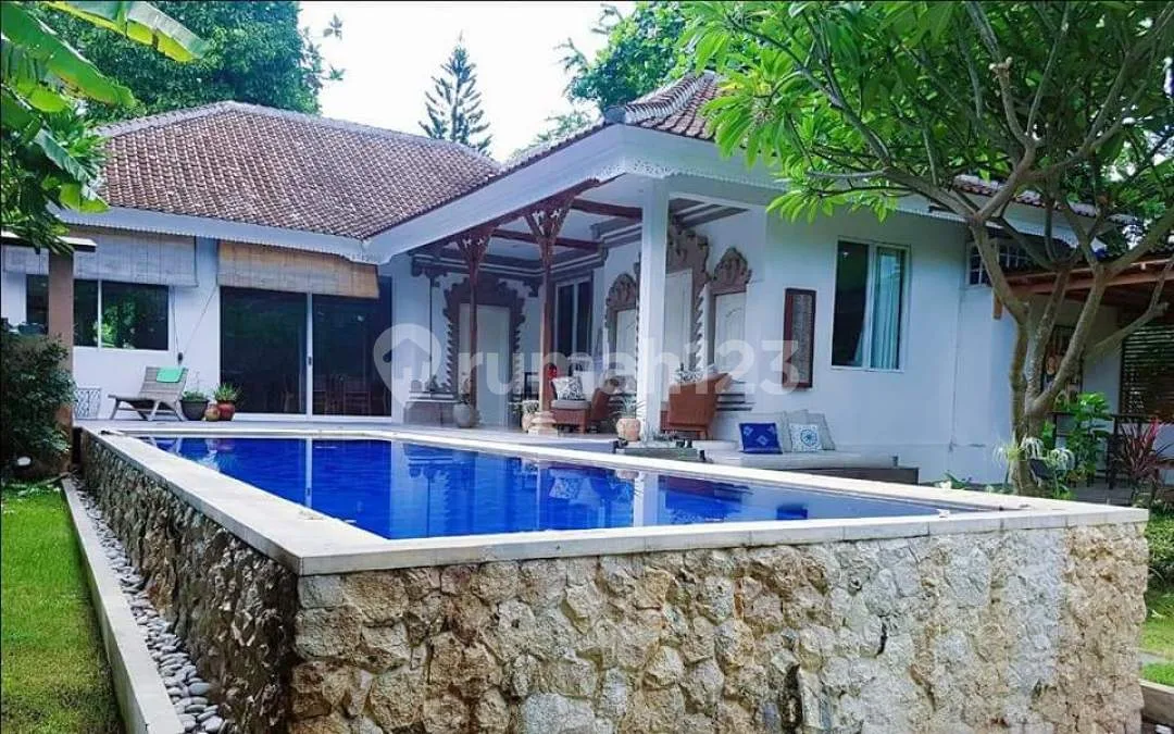 Rumah/Villa Full Furnish Area Sanur Denpasar Dekat Bypass Ngurah Rai - Image 1 of 4