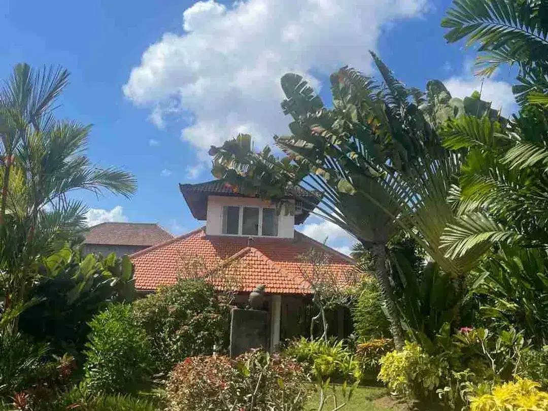 DIJUAL / FREEHOLD Tanah Berisi Bangunan Villa Jl. Kubu Manyar, Batu Bolong, Canggu - Bali - Image 3 of 5