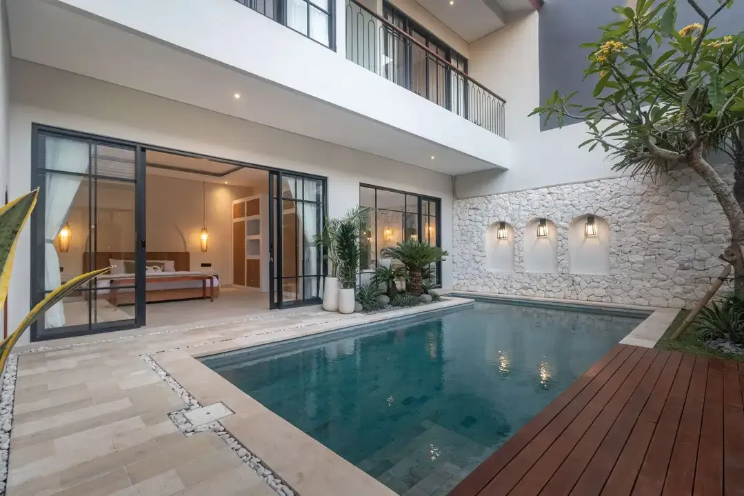 Dijual Villa Cantik Dengan Akses Mudah ke Berbagai Fasilitas Penting - Image 1 of 10