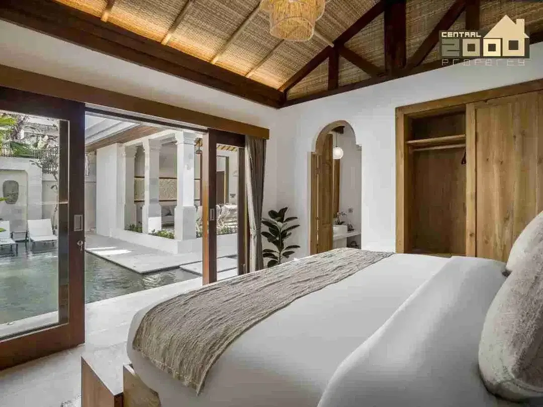 Tropical Modern Villa For Sale In Kerobokan Bali - Image 10 of 10
