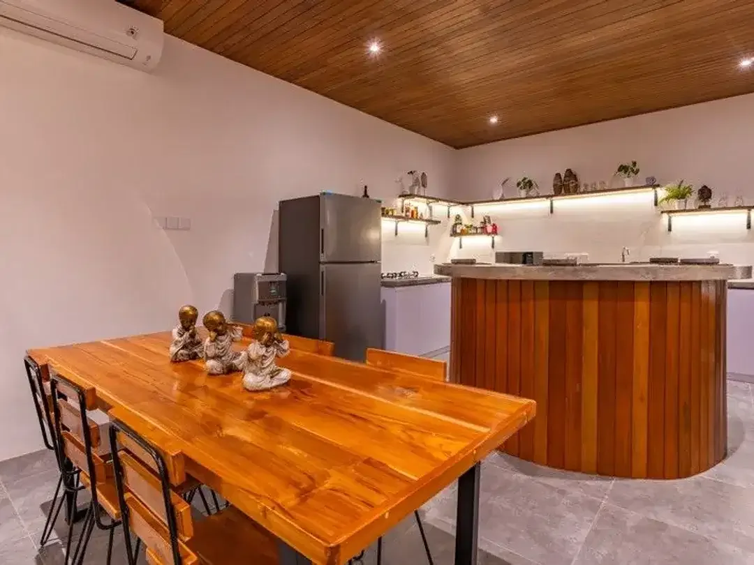 Leasehold - Contemporary Villa Perfect for Living or Investment, in Seseh, Bali - Image 4 of 10