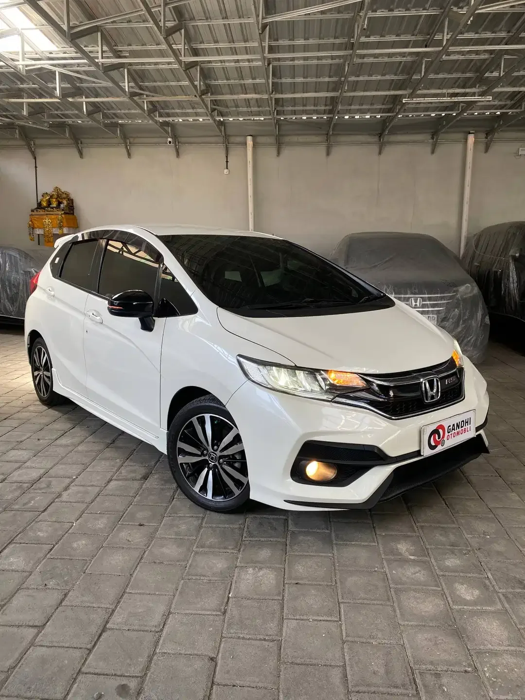 HONDA JAZZ RS 1.5 AT 2019 MATIC - Image 2 of 10