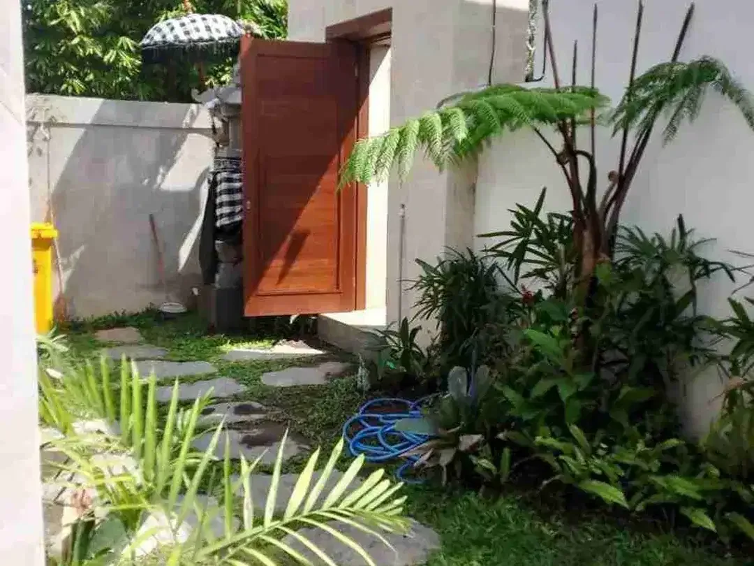 Vila Mewah Baru Dekat Pusat Ubud Siap Huni dengan Kolam Renang Pribadi - Image 2 of 10