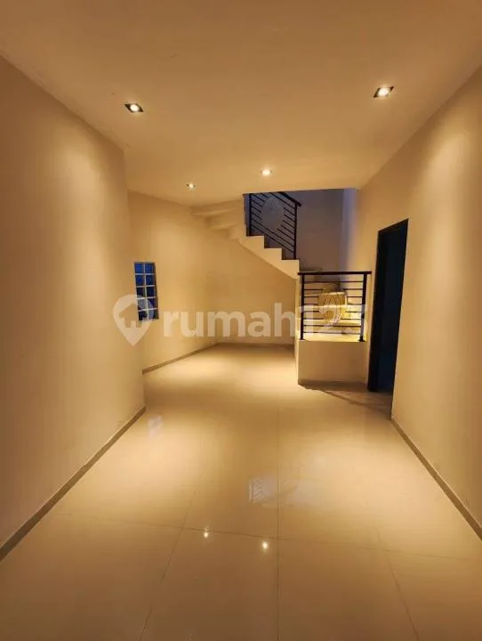 Rumah 2 Lantai 4 Kamar Strategis di Jalan Cargo Permai Denpasar - Image 3 of 4