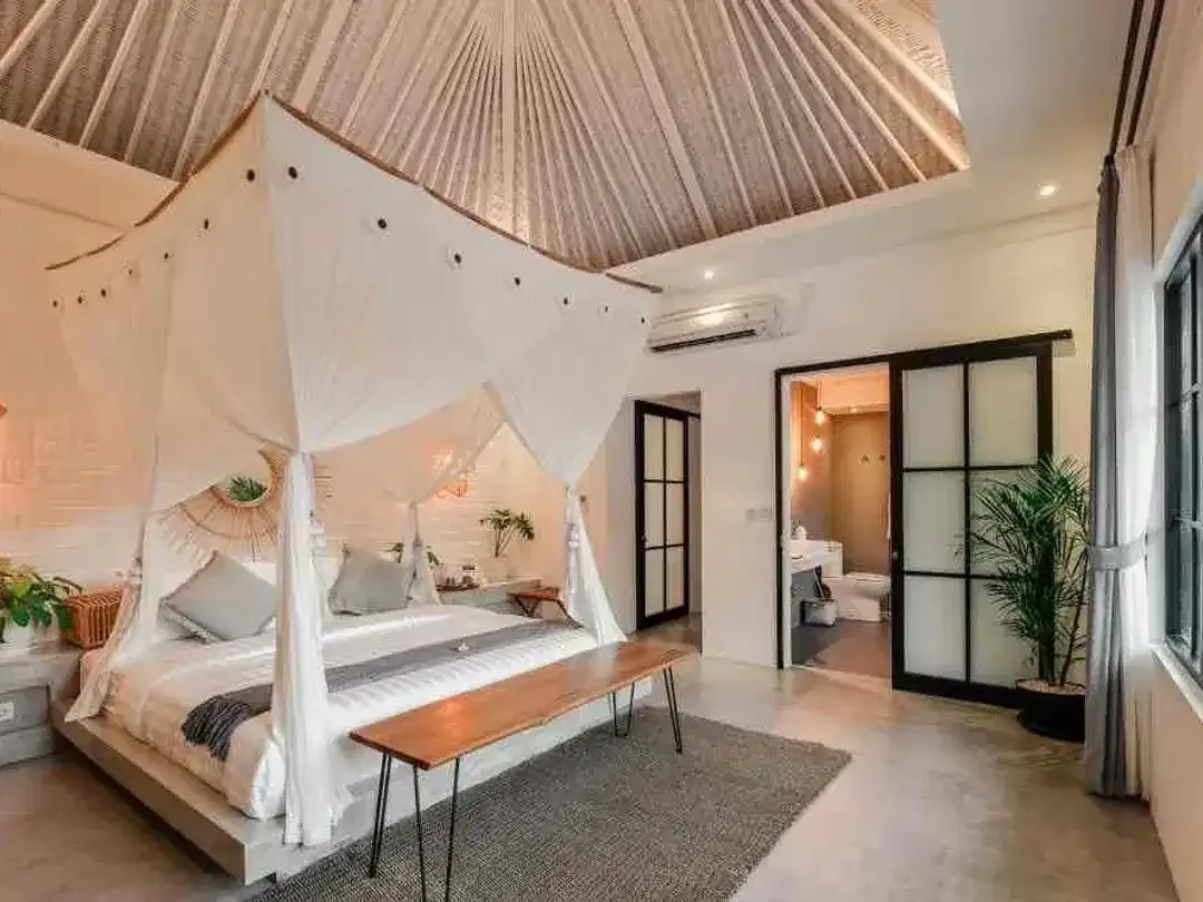 FOR SALE – VILLA MODERN CANGGU
Lokasi strategis, lingkungan tenang, siap huni - Image 9 of 10