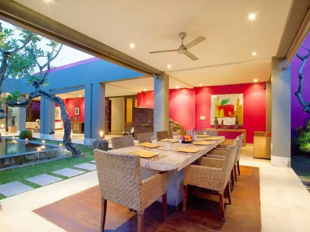 Villa Luxury Batu belig Seminyak canggu - Image 3 of 10