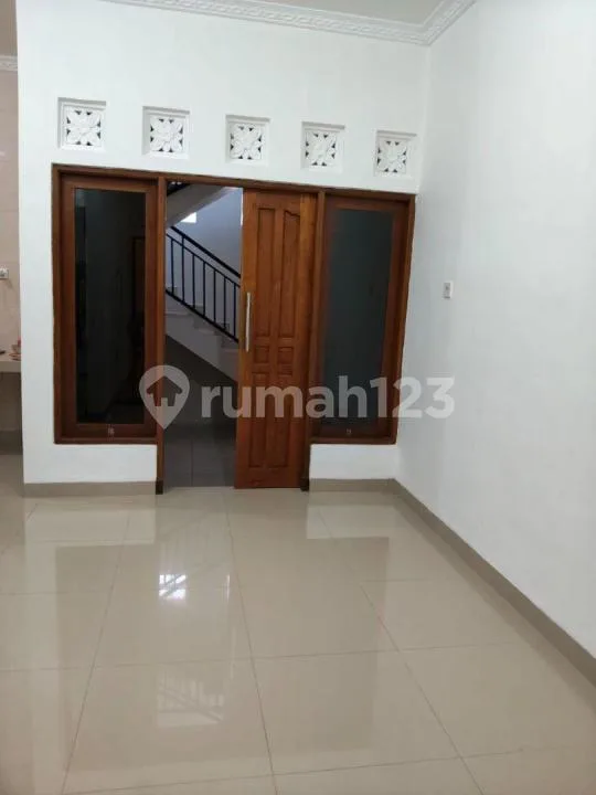 Disewakan Rumah di Denpasar Barat Jl Gunung Agung - Image 2 of 4