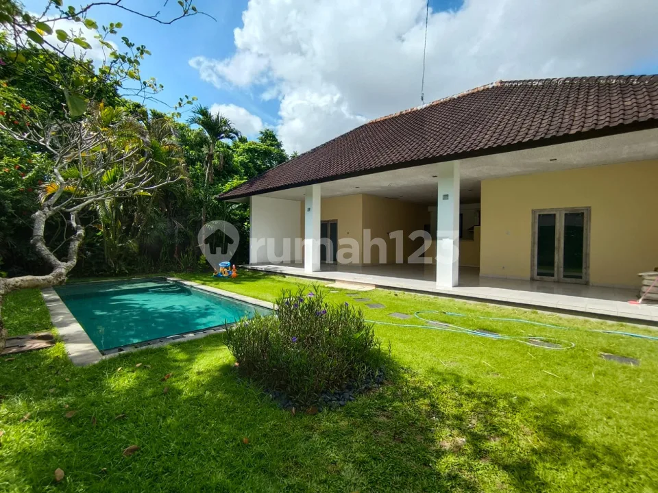 For Rent Big Villa At Seminyak Kuta Bali Near Canggu - Image 1 of 4