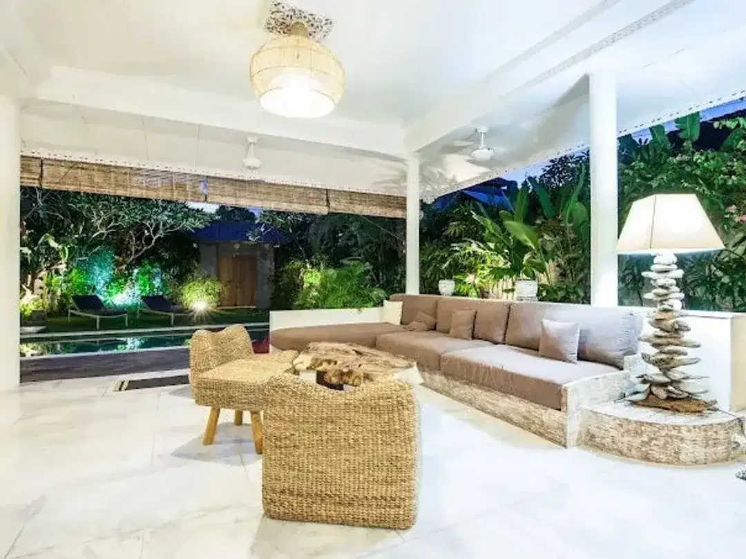 Villa 2 Kamar Tidur Menawan di Bidadari, Seminyak – Leasehold hingga 2039 - Image 4 of 10
