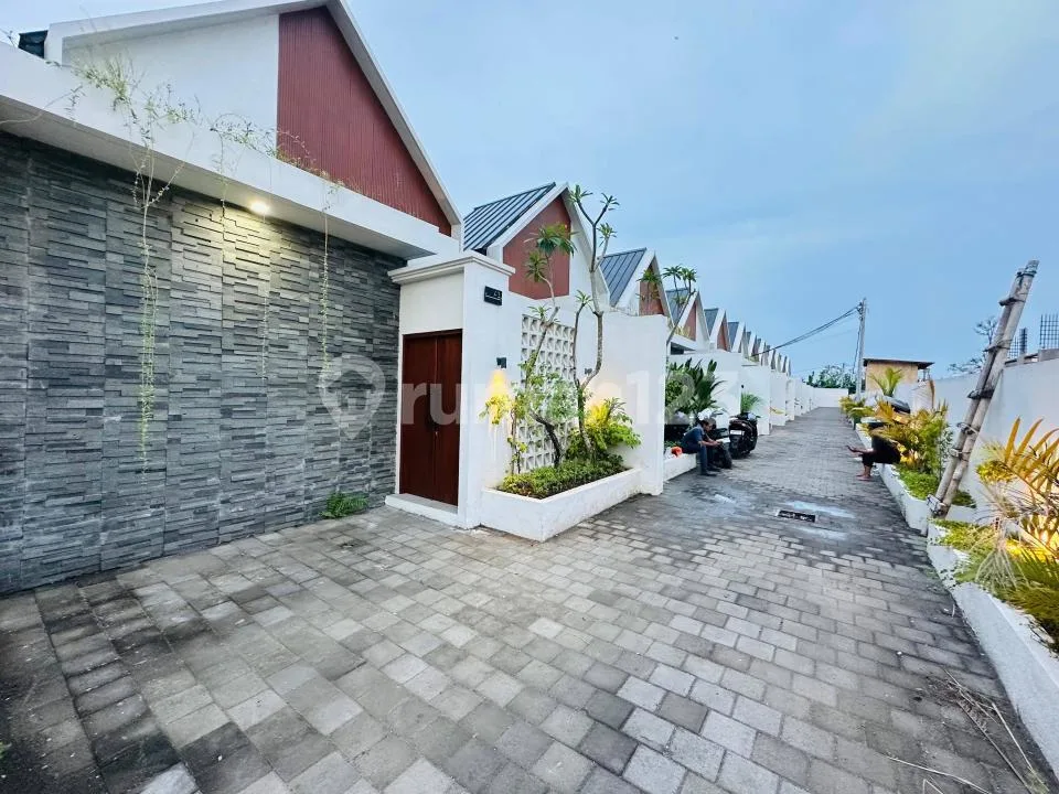 Villa Dekat Pantai Strategis Furnished With Pool Seminyak, Badung - Image 4 of 4