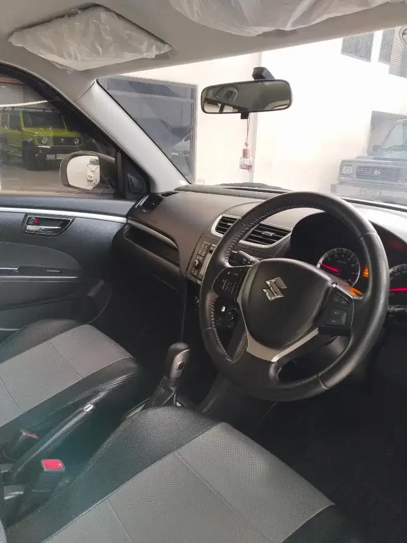 SUZUKI SWIFT GS NEW MODEL TYPE TERTINGGI GANTENG - Image 7 of 8