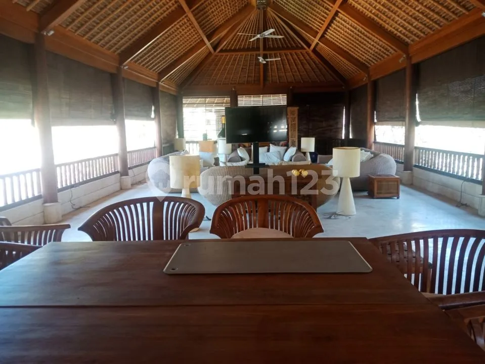 Seminyak Best Location! Best Rental Potential! Premium Villa At Seminyak Walking Distance To The Beach - Image 3 of 4
