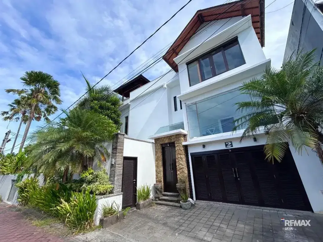 VILLA A LUXURY  FOR RENT  IN KEROBOKAN - Image 3 of 8
