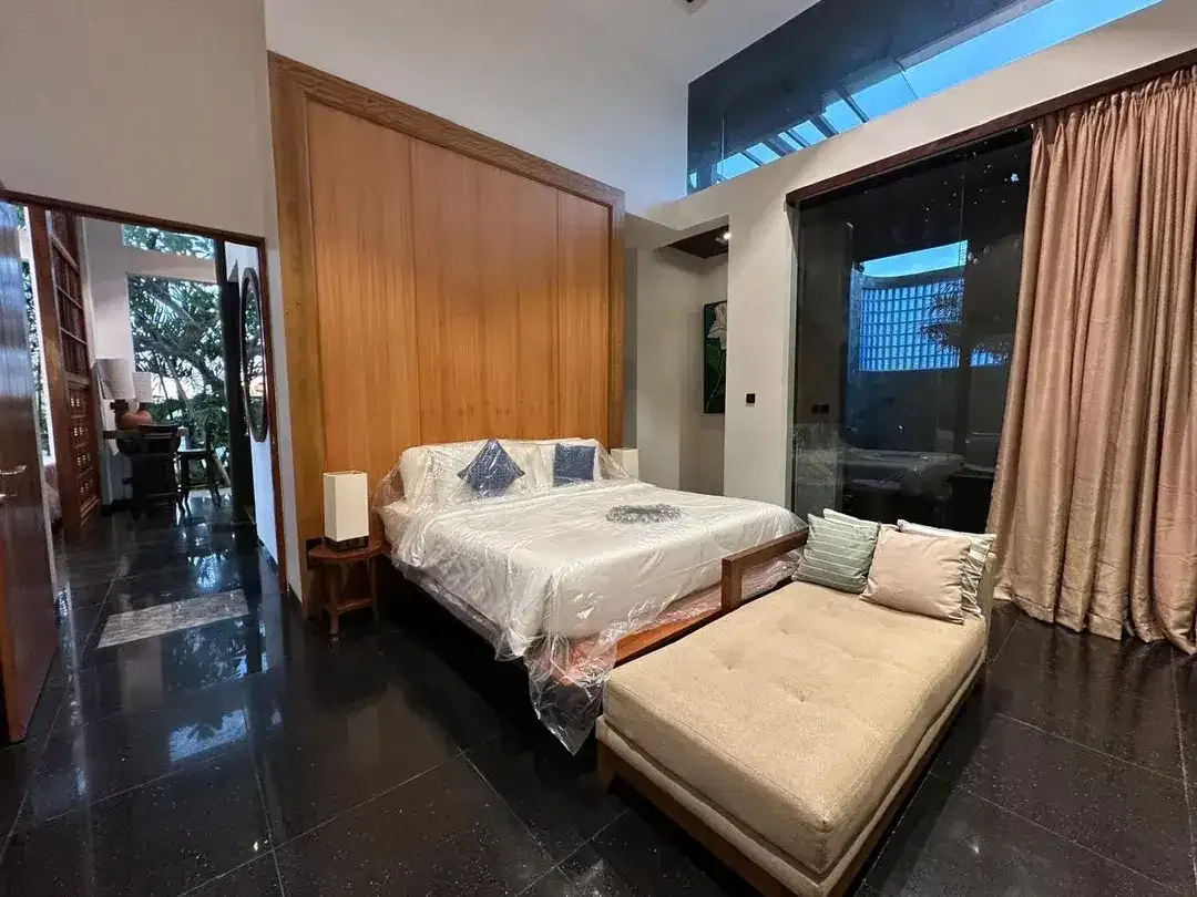 Exclusive 3 Bedrooms Villa With View In Tanah Lot, Tabanan - Image 4 of 10