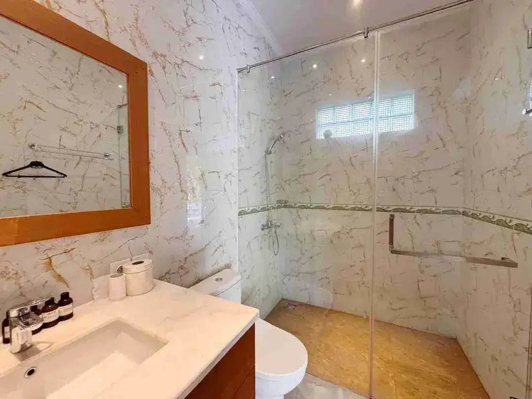 Villa Mewah Modern Minimalis di Berawa Canggu, Kuta Utara - Image 8 of 10