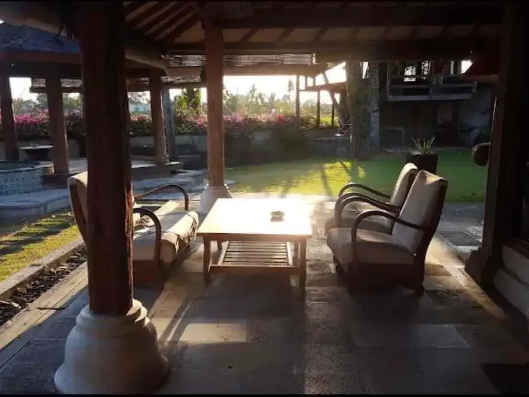SALE 13 Are Hitung nilai tanahnya saja - Villa Near Batu Bolong Canggu - Image 6 of 9