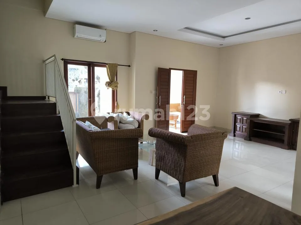House For Rent 3 Bedrooms At Sanur Area - Image 3 of 4