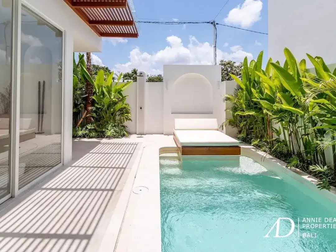 LEASEHOLD | CHARMING 2-BEDROOM VILLA IN TUMBAK BAYUH, CANGGU - Image 5 of 10