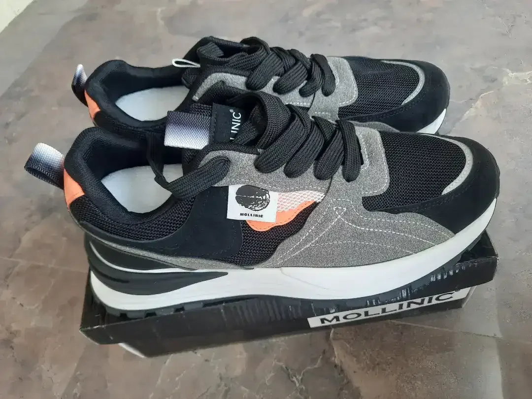 Sepatu Mollinic Ori - Image 1 of 4