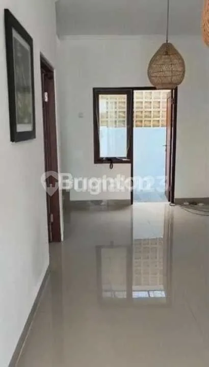 Rumah 2 Lantai View Sawah One Gate Lokasi Munggu Badung - Image 1 of 4