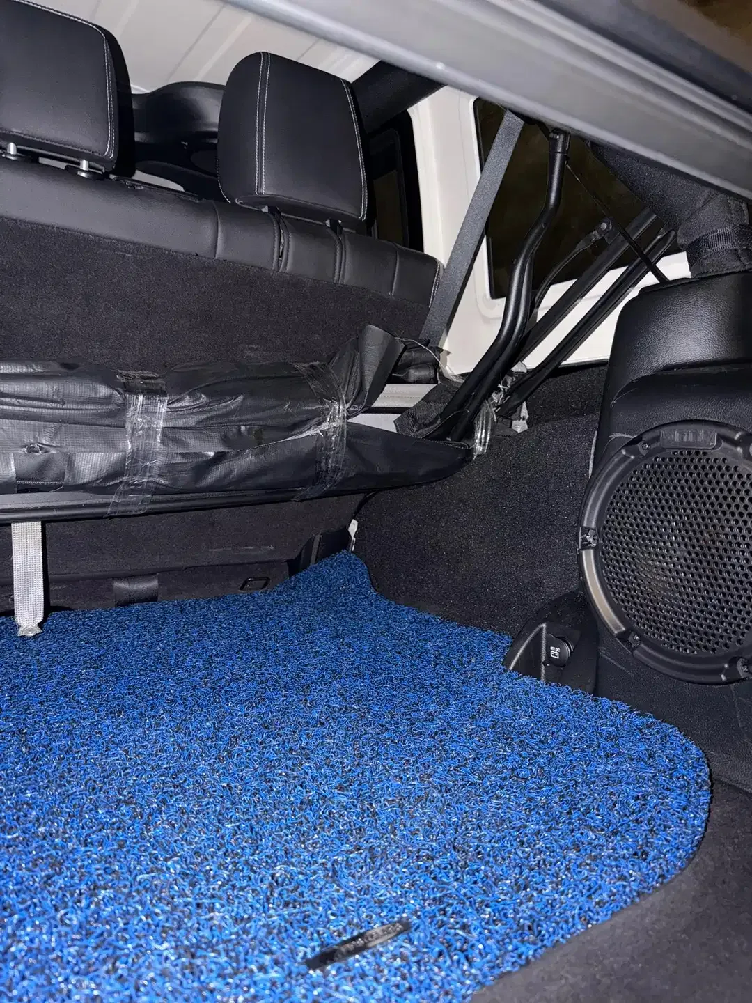 Jeep Wrangler JK Renegade 2012 - Image 7 of 7