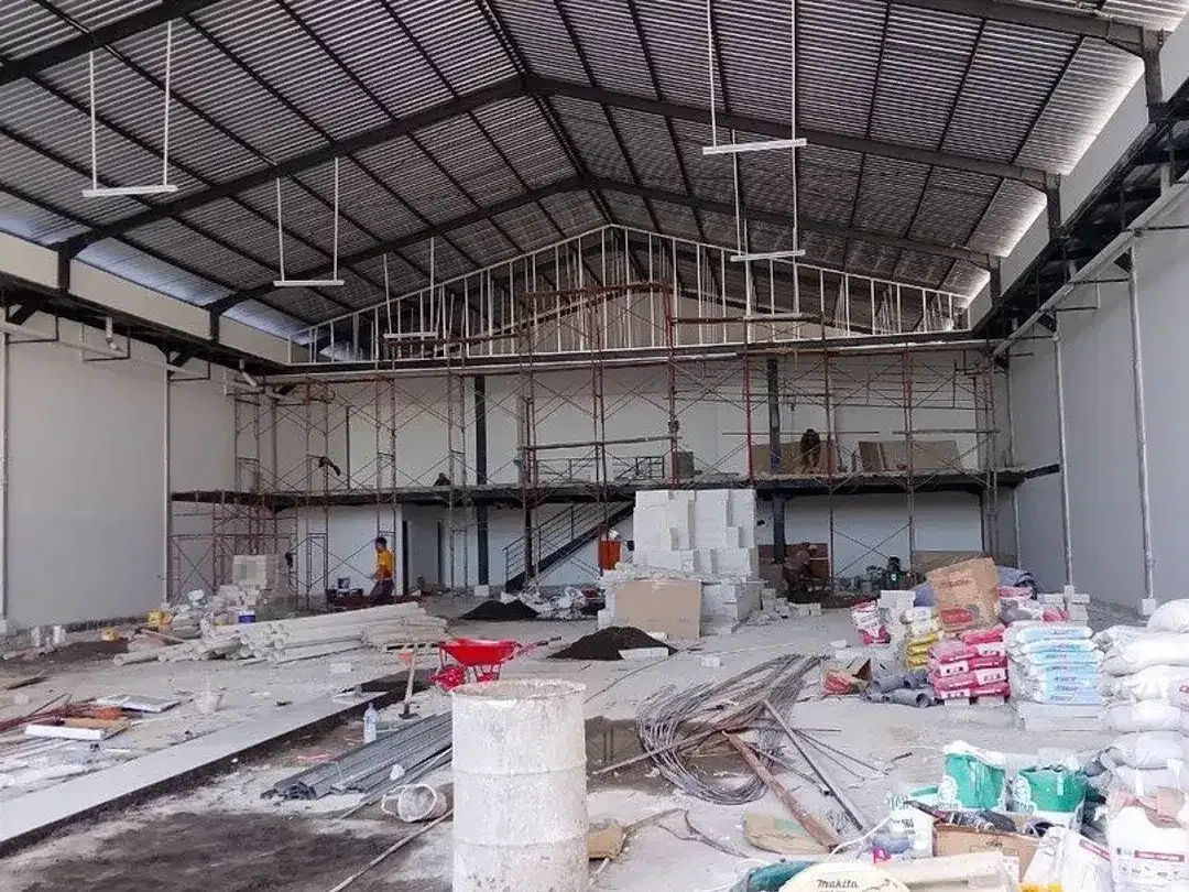 Showroom Besar Desain Modern Disewakan, di Sunset Road Kuta - Image 5 of 7