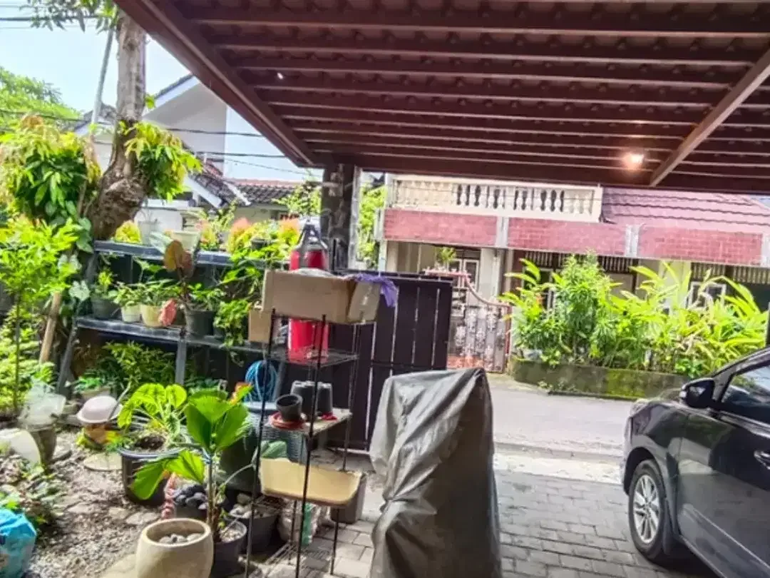 VILLA 3 BR WITH POOL LOCATED STRATEGIS IN KERTHA PETASIKAN DENPASAR - Image 5 of 9