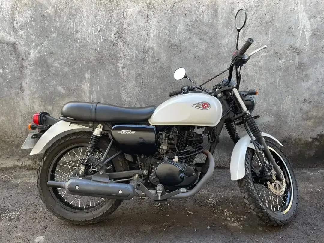 Kawasaki w 175 2019 - Image 3 of 5