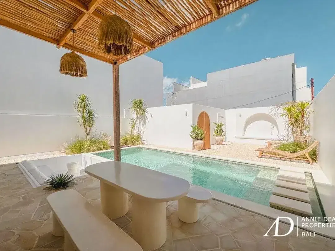 FREEHOLD BRAND NEW MEDITERRANEAN STYLE VILLA UNGASAN - Image 1 of 10