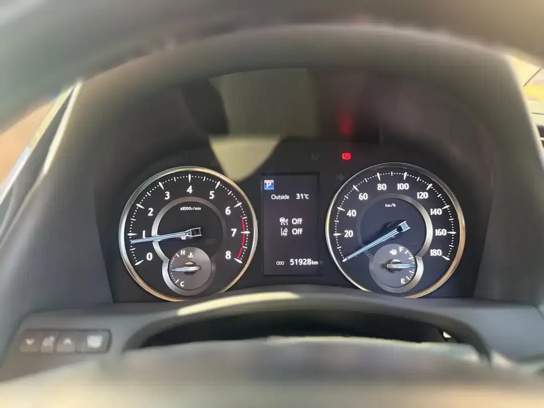 TOYOTA ALPHARD 2.5 G A/T 2022 - Image 4 of 10