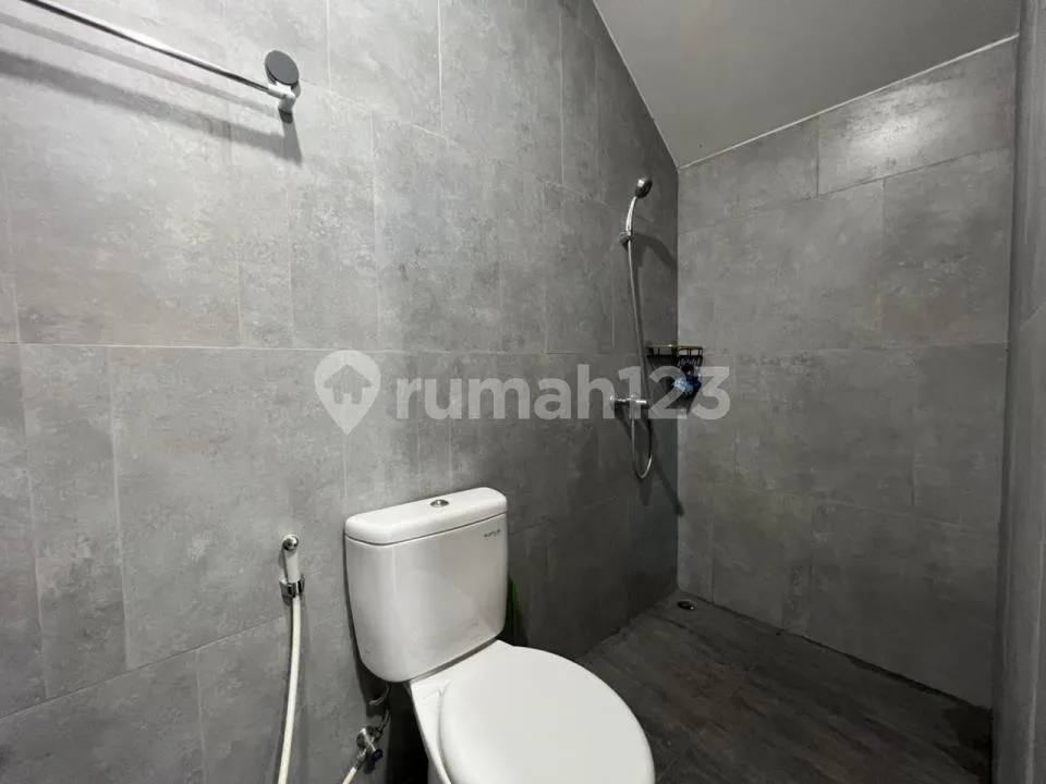 Modern Minimalist House Near Toll Gate Sanur, Freehold - Image 4 of 4