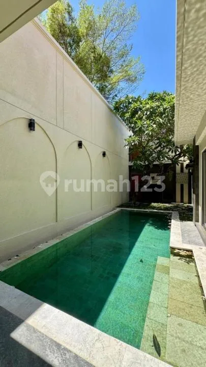 Villa Full Furnished 2Br Seminyak Kuta - SHM, Kolam Renang, Taman - Image 2 of 4
