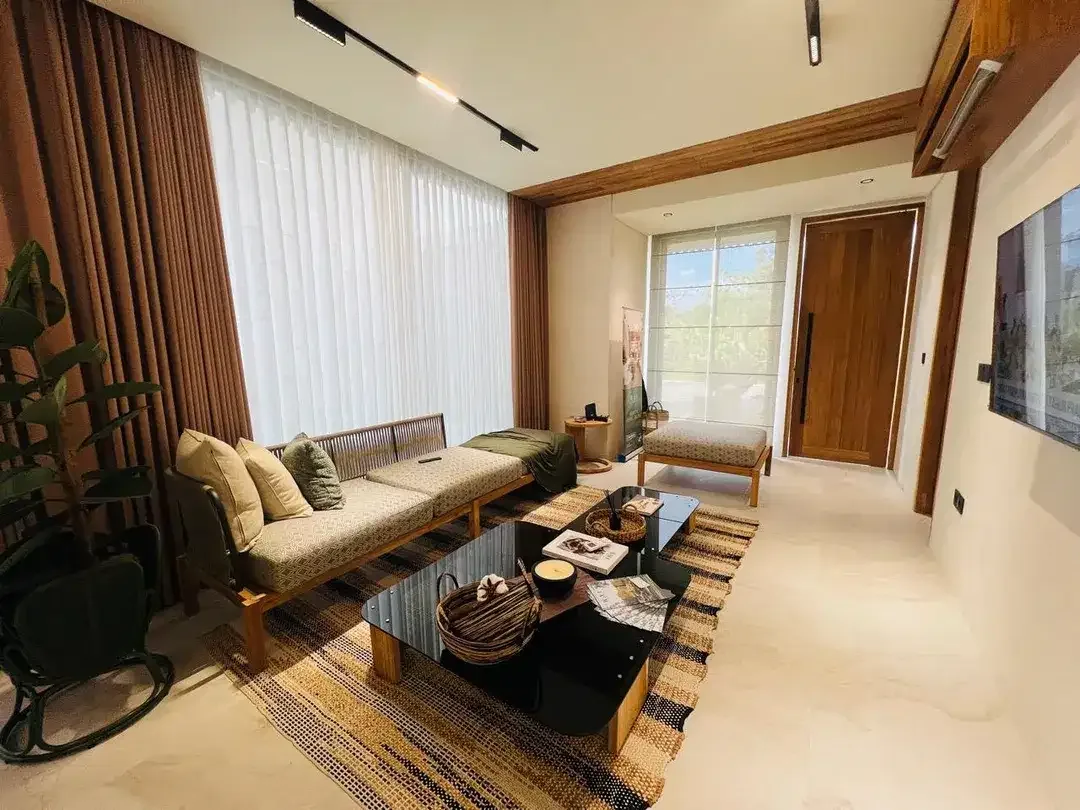 Villa dijual dalam kompleks depan hotel Intercon Jimbaran - Image 2 of 10