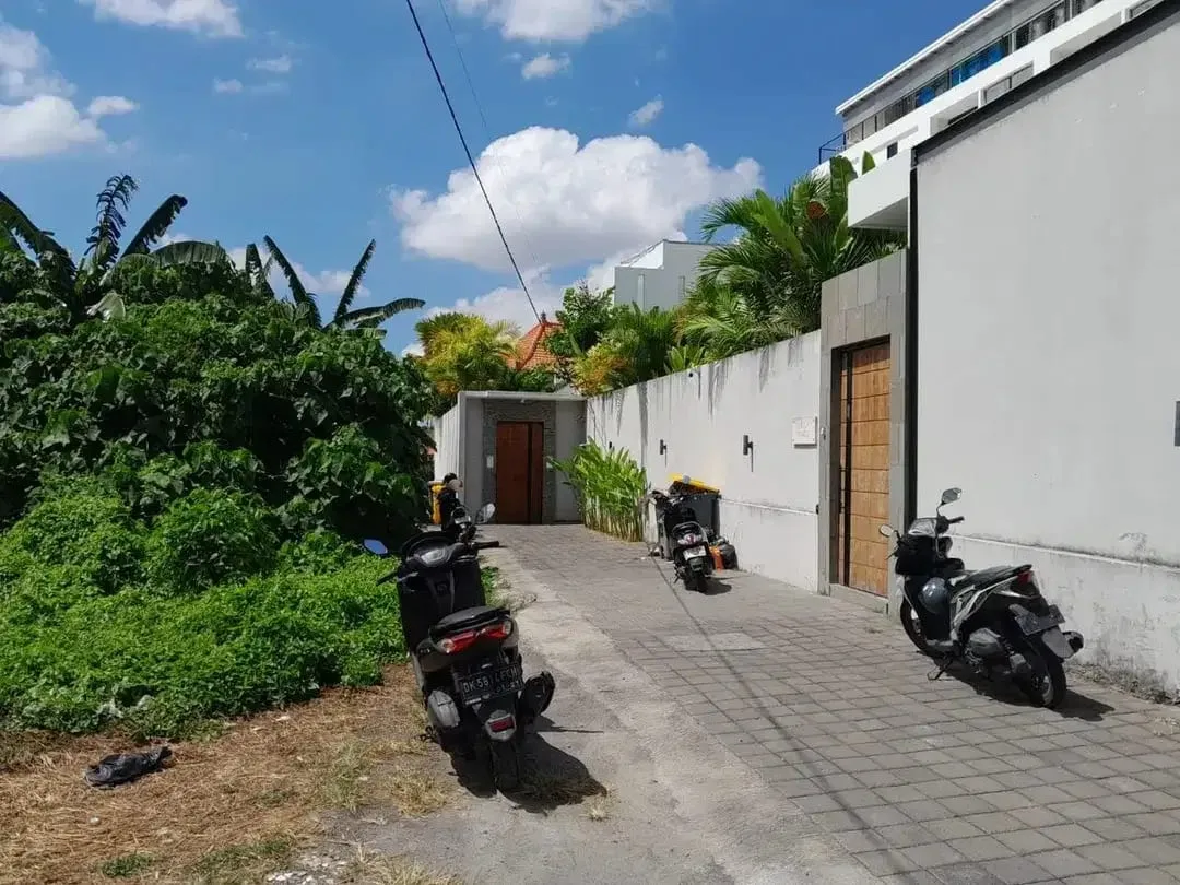 TANAH LANGKA 9 ARE SIAP BANGUN DI BERAWA CANGGU – LOKASI PREMIUM DEKAT PANTAI & ATLAS - Image 1 of 8